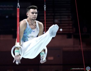 chari michalis cyp ph simone ferraro sfa07563 copia